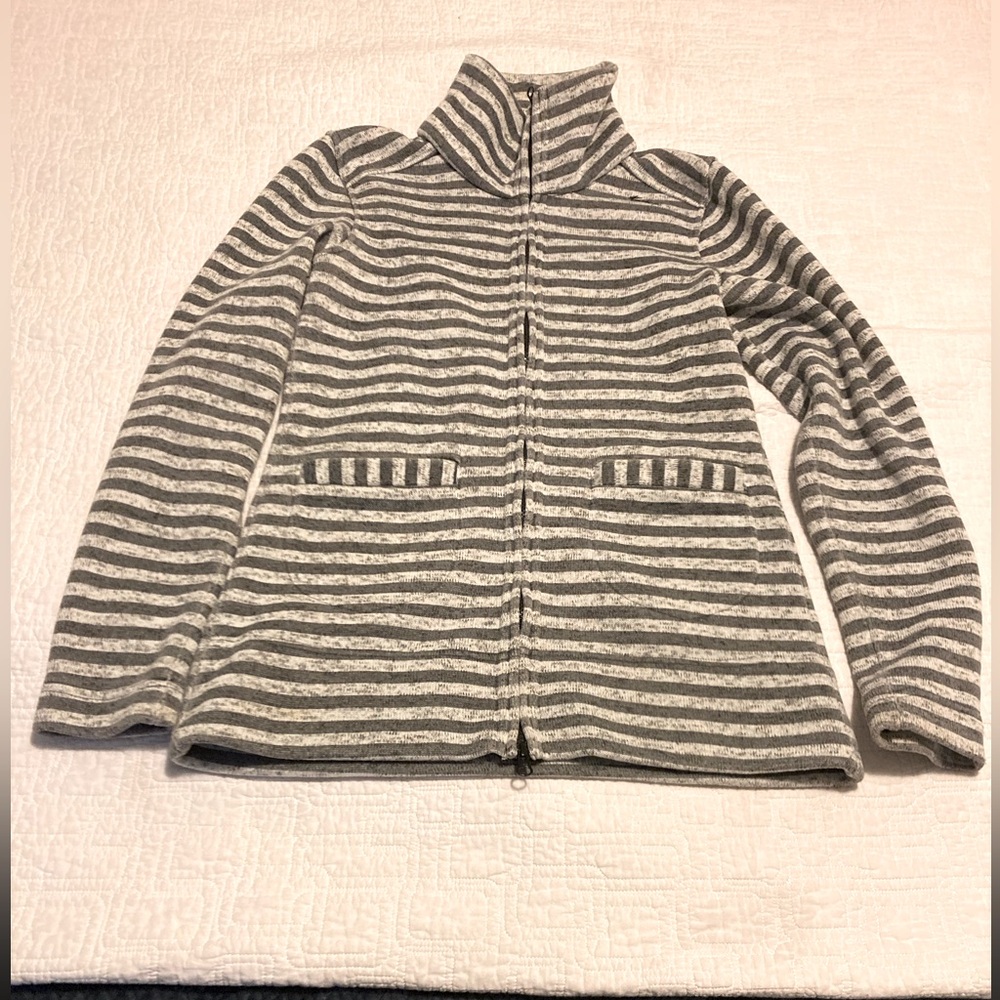 Women’s size small KAVU zip-up